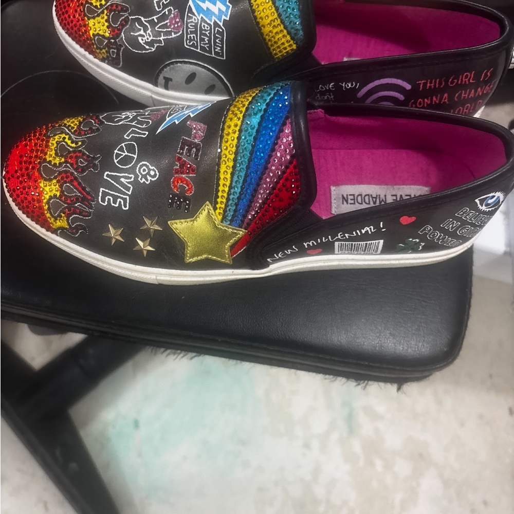 Steve Madden Women's Multicolor Graphic Slip-On Sneakers